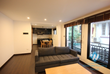 02 bedrooms apartment for rent in Xuan Dieu Street, Tay Ho, Hanoi.